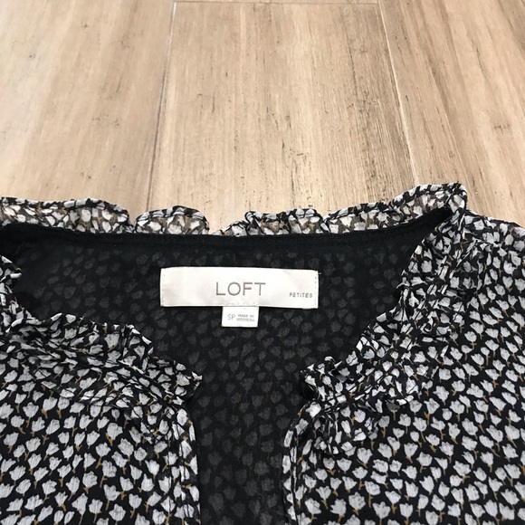 LOFT Black and White Blouse with Elegant Design - Picture 3 of 4